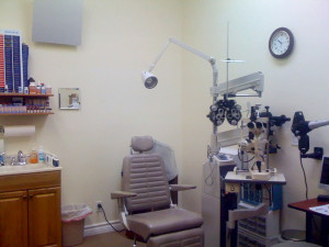 11,000 Doctor Office Tarzana