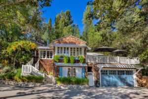 8203 Lake House Agoura Hills