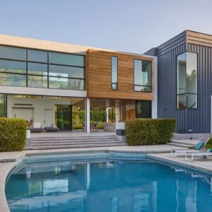 293 Modern Tarzana