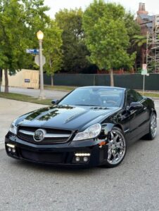 #76,141  2009 Mercedes SL 550