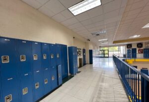 #21,010 School Encino – A